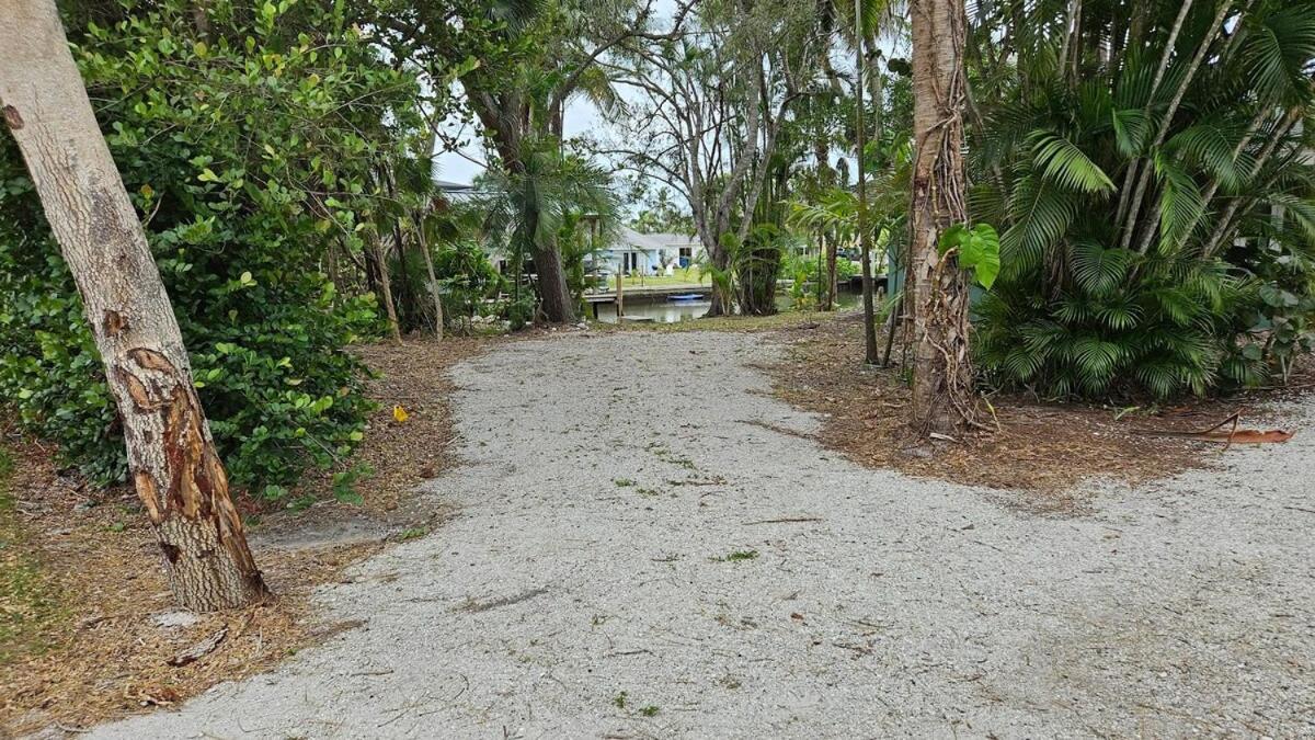 Blue Crab Dock On Gulf Canal Front Close 2 Beach Restaurants بونيتا سبرينغز المظهر الخارجي الصورة